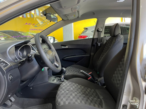 Imagem 7 de 11 de Hyundai Hb20 2018 1.6 Comfort Plus Flex 5p