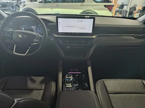 Ford Explorer Platinum 2025