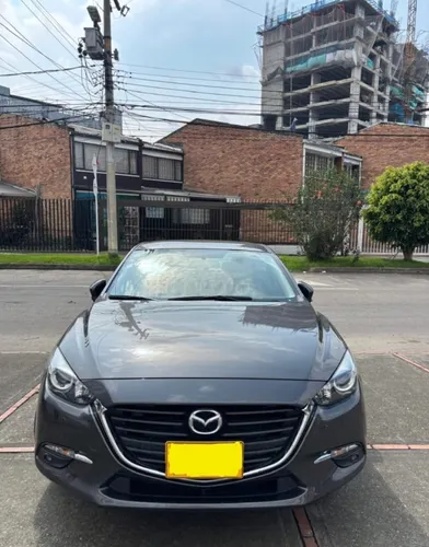 Mazda 3 2.0 Touring