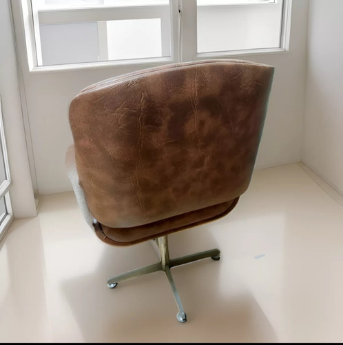 Sillón De Oficina Giratorio Cuerina Marrón Cuerina (Usado)