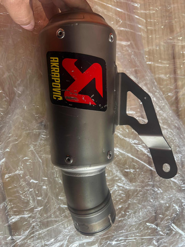 Ponteira Akrapovic Original Bmw S1000rr 20,21,22,23 (Usado)