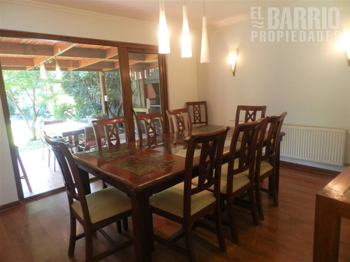 Casa En Venta De 4 Dorm. En Colina