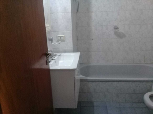 Imagen 7 de 7 de Venta Depto Semi Piso En Monte Grande Cochera, Balcon, Financiación