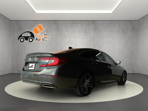 Honda Accord 2.0 Touring At