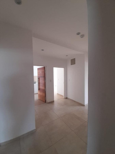Imagen 14 de 30 de Edificio Comercial - Cañuelas