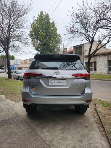 Toyota SW4 2.8 Srx 177cv 4x4 7as At