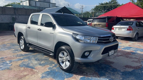 Imagen 15 de 15 de Toyota Huilux Sr 2019