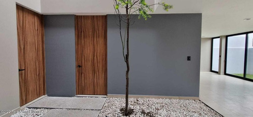 Imagen 4 de 30 de Casa De 4 Recamaras En Venta En Altozano, Querétaro!