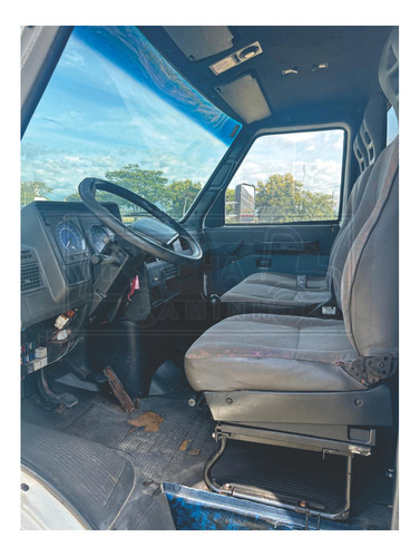 Iveco Daily 7012 Ano 2005 C/ Carroceria Graneleira 5,50 Mt