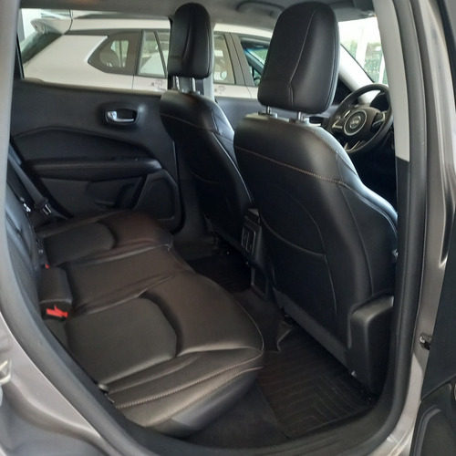 Imagen 18 de 24 de Jeep Compass 2019 2.4 Longitude