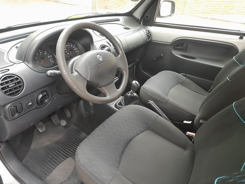 Imagen 12 de 17 de Renault Kangoo 2015 1.6 Furgon Ph3 Confort 5as Lc