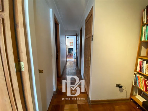 Casa En Venta De 4 Dorm. En Las Condes
