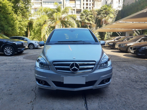 Mercedes Benz B200
