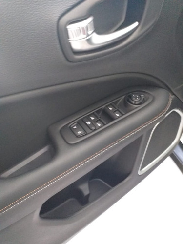 Jeep Compass Sport Automatico Negro