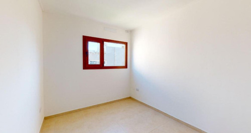 Imagen 14 de 24 de Duplex Venta 2 Dormitorios, 2 Baños Y Terreno 100 Mts 2 - Manuel B Gonnet