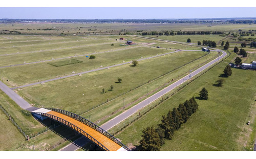 Los Pasos Del Jockey Club - Barrio 4- Lote F7