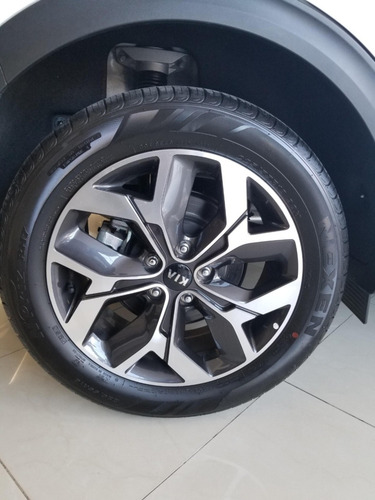 Kia Sportage 4x2 6at Premium Llantas 18