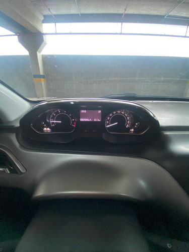 Peugeot 208 1.6 16v Griffe Flex Aut. 5p