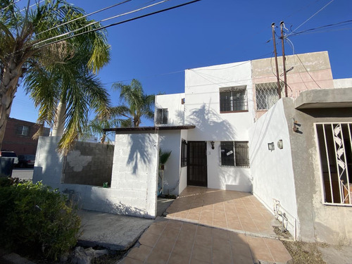 Casa En Venta En Fovissste La Rosita