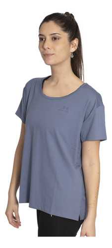 Remera Under Armour Rush Energy Mujer Training Gris