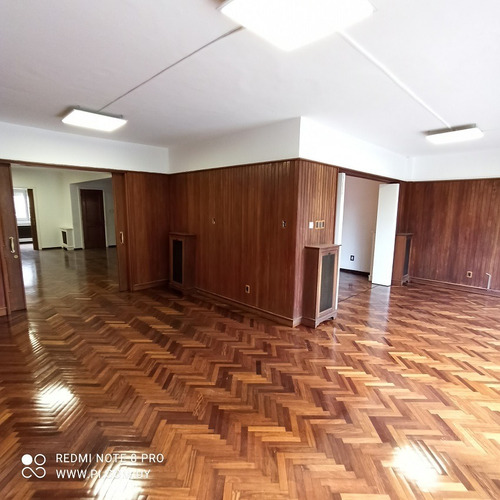 Imagen 5 de 14 de Alquiler Casa De Categoría Ideal Embajada En Parque Batlle.