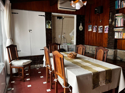 Venta Casa 4 Ambientes En Bernal