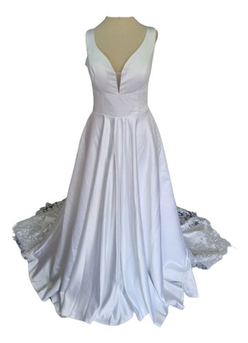 Vestido De Noiva Minimalista Cetim Com Cauda Rendada