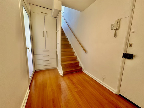 Departamento En Venta De 2 Dorm. En Providencia