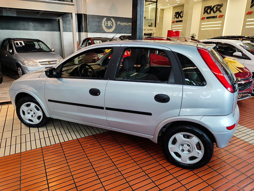 Chevrolet Corsa 1.8 Maxx Flex Power 5p