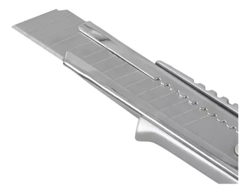 Cutter Trincheta Cuerpo Metálico Guía Metálica Navaja 18 Mm