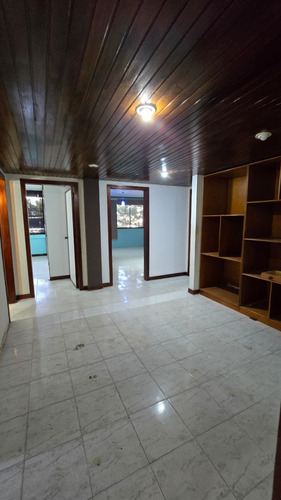 Casa En Venta En Conjunto Cerrado En El Parral (550ms)