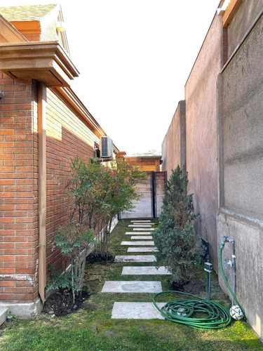 Casa En Arriendo En Lo Barnechea