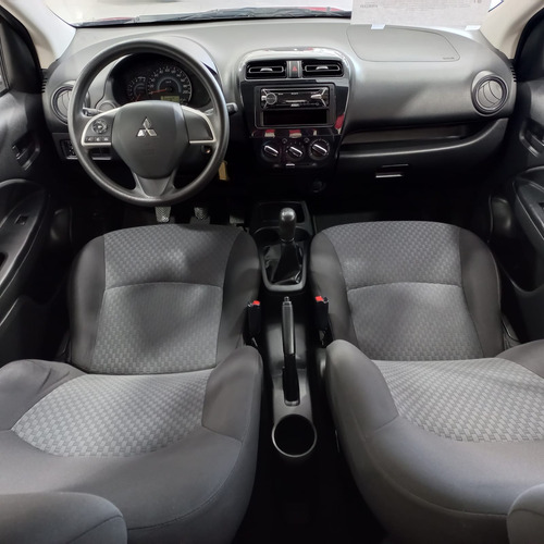Imagen 14 de 15 de Mitsubishi Mirage Glx T/m 2019