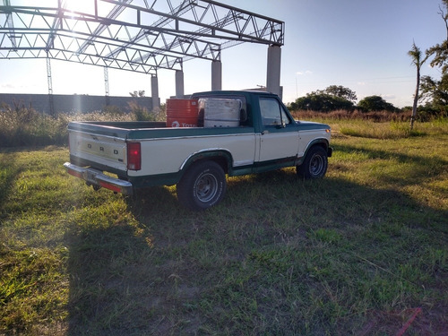 Ford F-100 Xlt