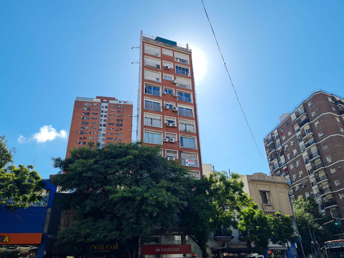 Venta Departamento Belgrano. 4 Ambientes.