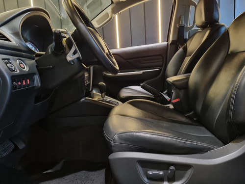Mitsubishi L200 Sport HPE-S 2.4 CD Diesel Automático.