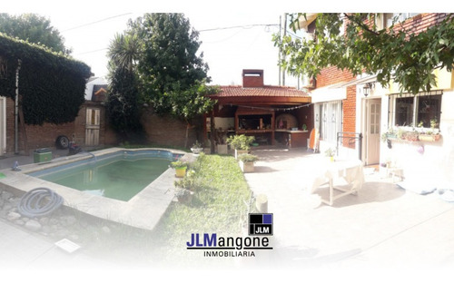 Imagen 9 de 10 de Chalet 4 Ambientes Con Cochera, Piscina Y Galpon