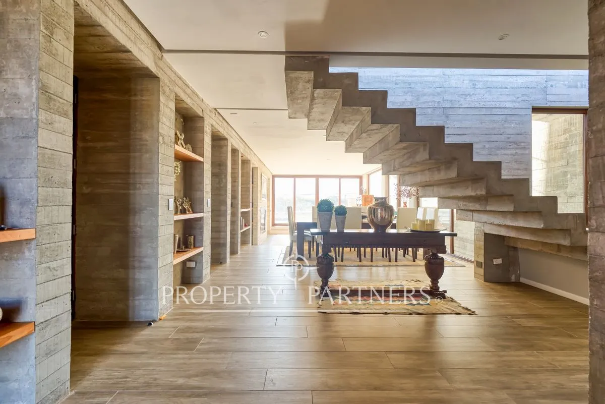 Imagen 2 de 30 de Moderna Casa En Condominio Con 5 Dormitorios, 3 Su...