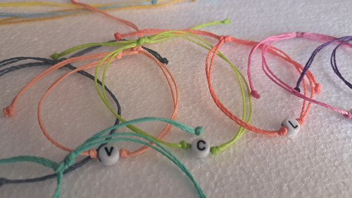 Pack Pulsera Letras X Mayor Revender Souvenir Cumple 30 Unid Varios 7 Cm 38.1 Cm