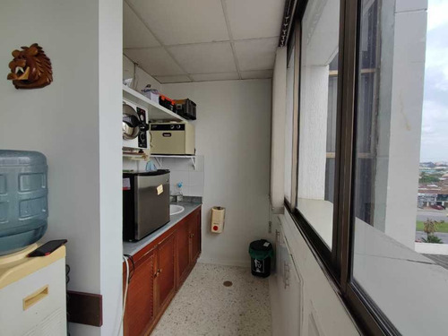 Imagen 7 de 11 de Consultorio Oficina Sur De Cali Clinica Santillana
