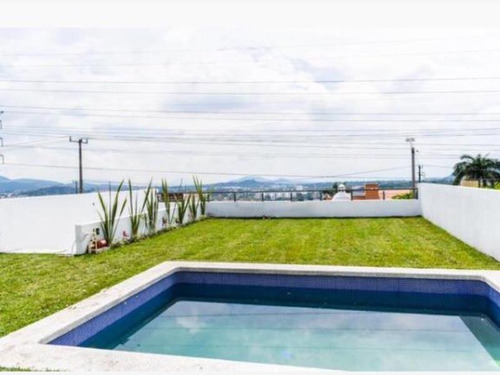 Imagen 2 de 12 de Casa Sola En Venta Fracc Burgos