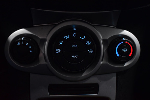 Imagen 16 de 22 de Ford Fiesta Kinetic Design 1.6 S 120cv Car-cash