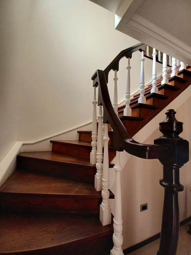 Casa Única Se Vende En Barrio Sur