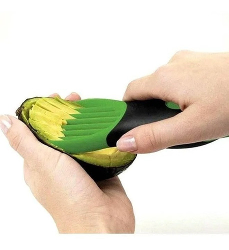 Imagen 4 de 5 de Cortador Palta 3 En 1 Saca Carozo Corta Rodajas Palermo