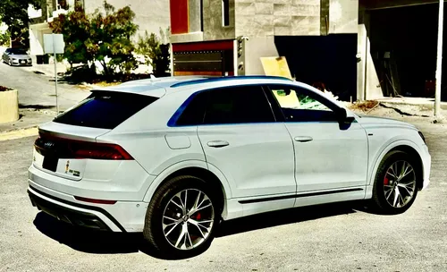 Audi Q8 3.0 55 TFSI SLine Quattro 340hp