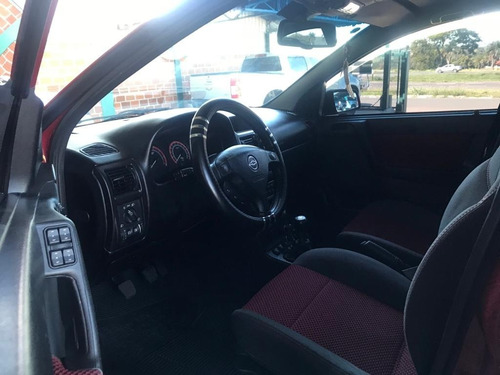Imagem 8 de 14 de Chevrolet - Astra Hatch 2.0 Mpfi Flex 4p Manual