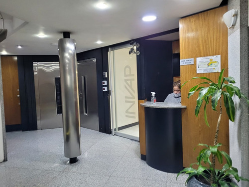 Imagen 11 de 12 de Oficina Comercial En Microcentro - Dueño Directo