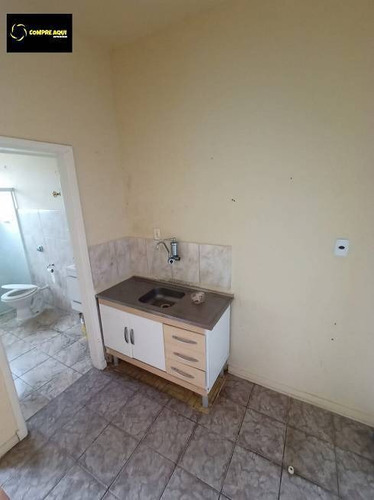 Imagem 14 de 15 de Ótima Kit Perto Do Hospital Santa Casa Santa Cecília! - Clh58