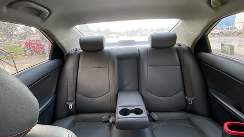 Imagen 17 de 19 de Kia Cerato Forte 1.6