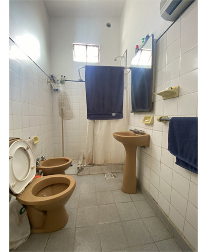 Se Vende Casa 2 Dormitorios Calle Brasil Con Pileta